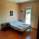 アパート Thasos Seaside Serenity - Seaview & Garden Nests アストリス