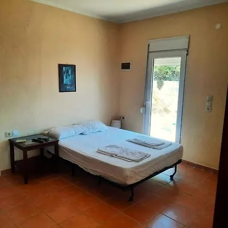 شقة Thasos Seaside Serenity - Seaview & Garden Nests أستريس