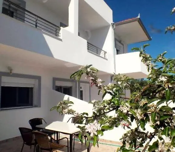 アパート Thasos Seaside Serenity - Seaview & Garden Nests